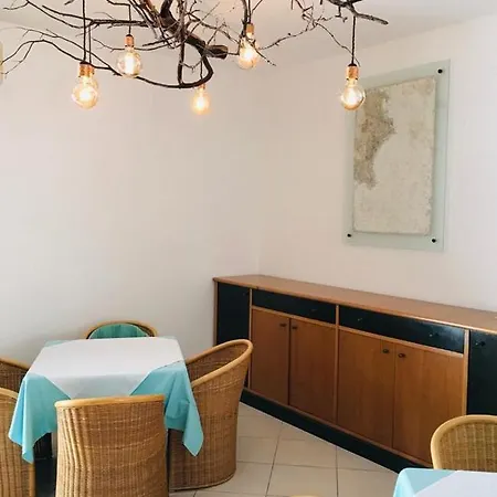 מלון Ristorante Scirocco